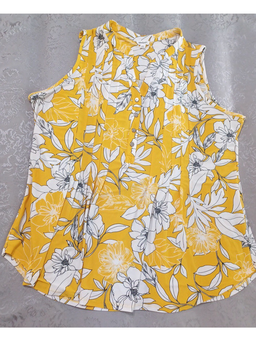 Westport Women’s Yellow Floral Sleeveless Plus 2X Top Tunic Pleated Button Front